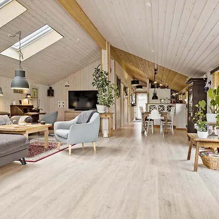 Stunning In With Kitchen *