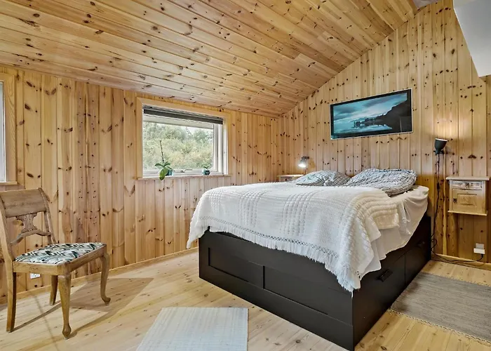 2 Bedroom Gorgeous In Сasa de vacaciones